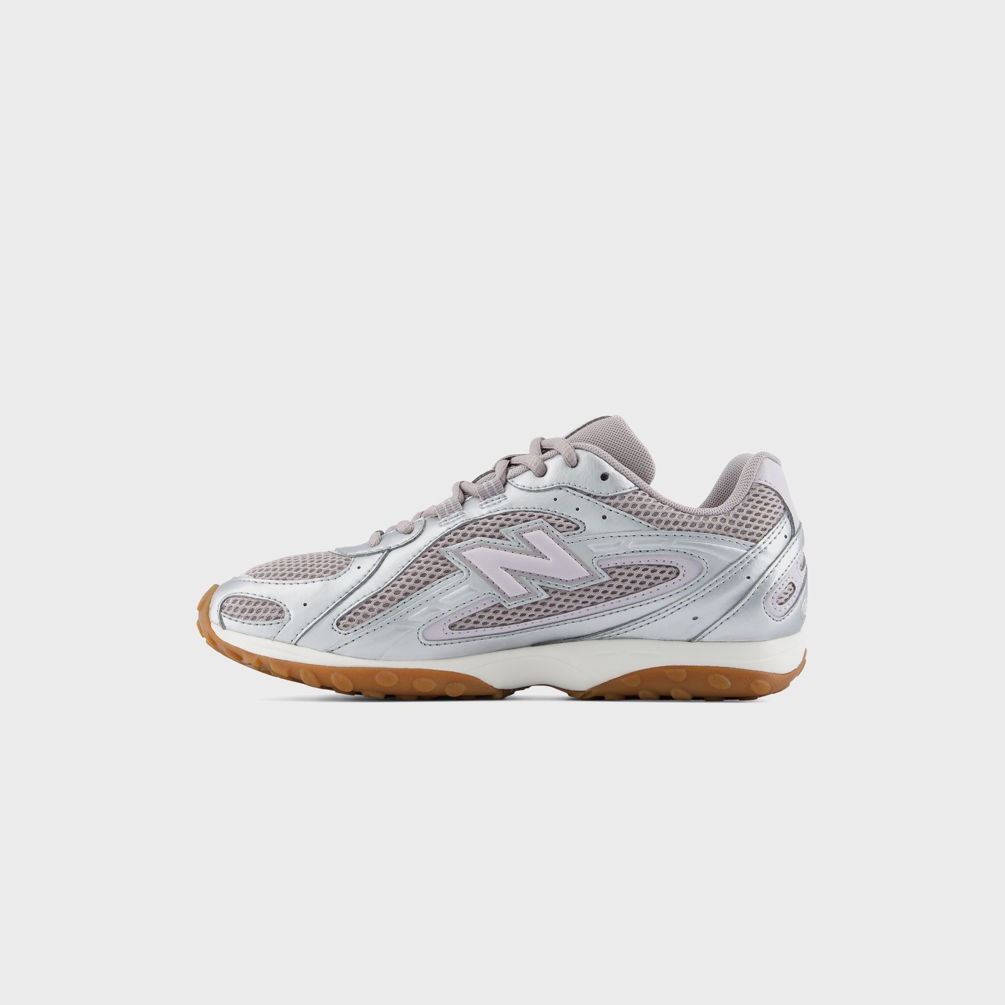 New Balance 204L - Truffle Salt / Horizon Grey / Silver Metallic