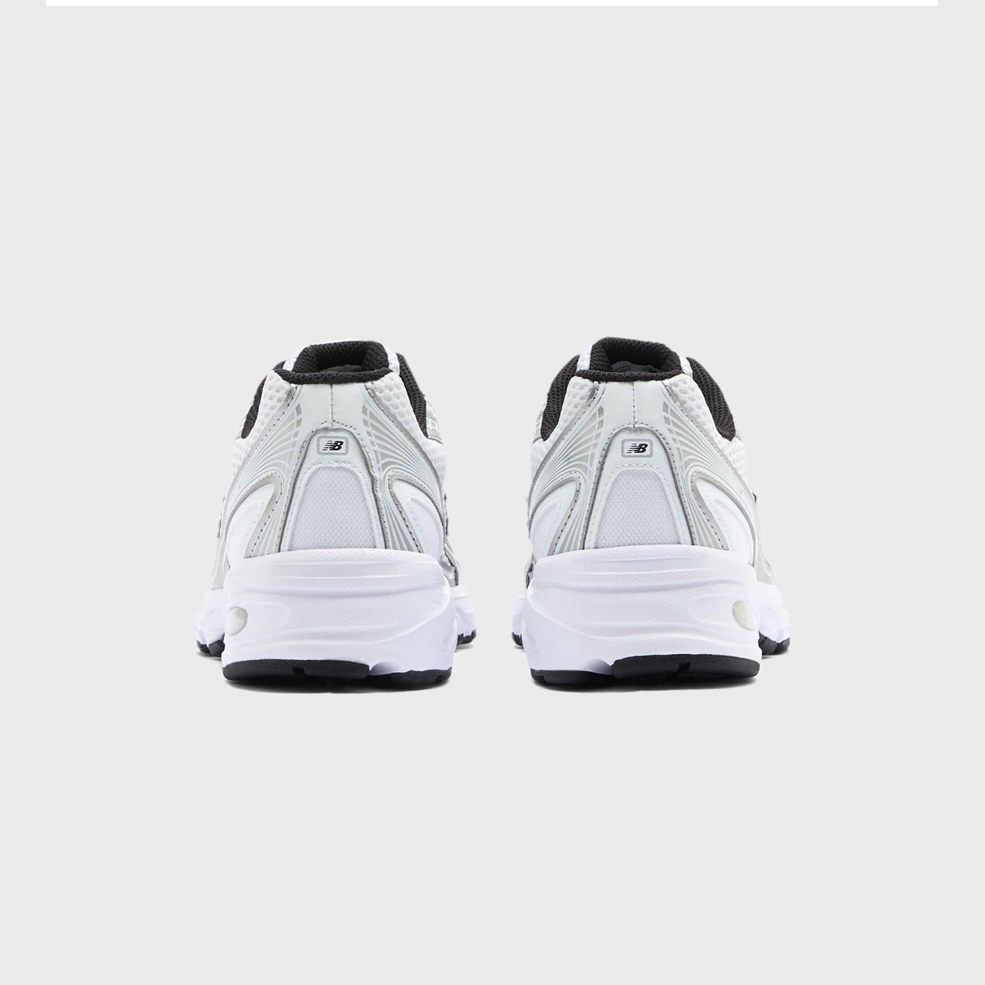 New Balance 740 - White / Metallic Silver / Black