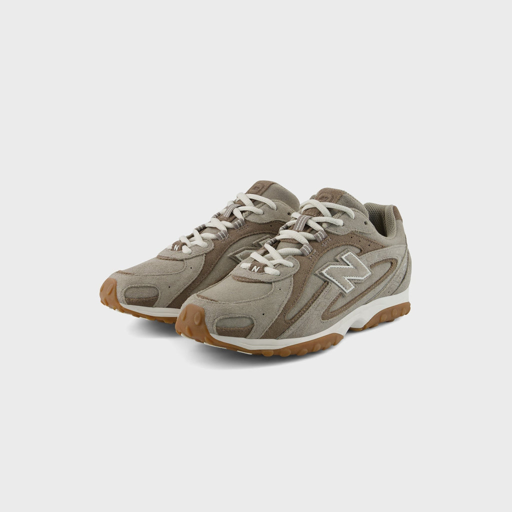 New Balance 204L - Arid Stone / Thunder Brown