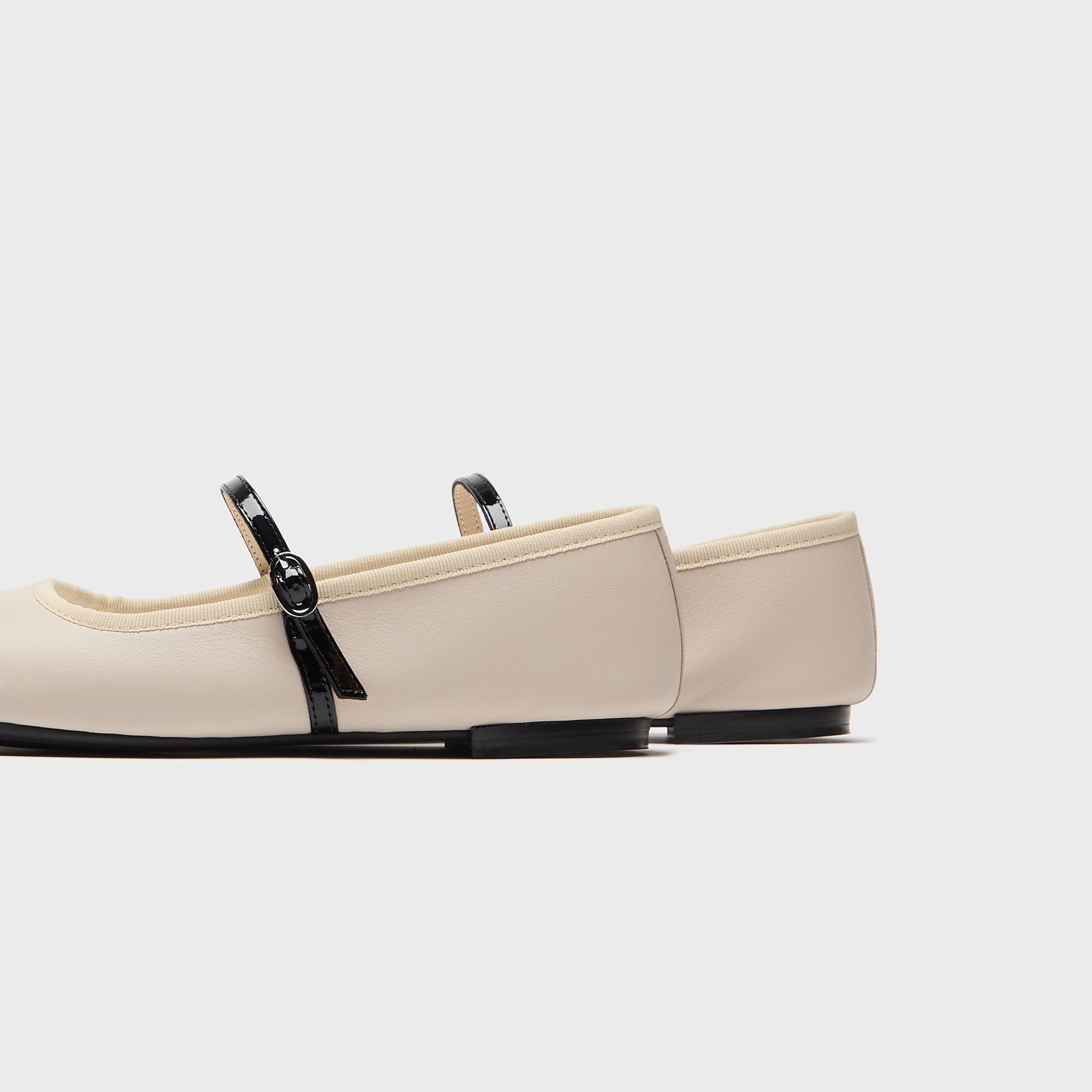 Repetto Georgiana Mary Janes - Swan Beige / Black