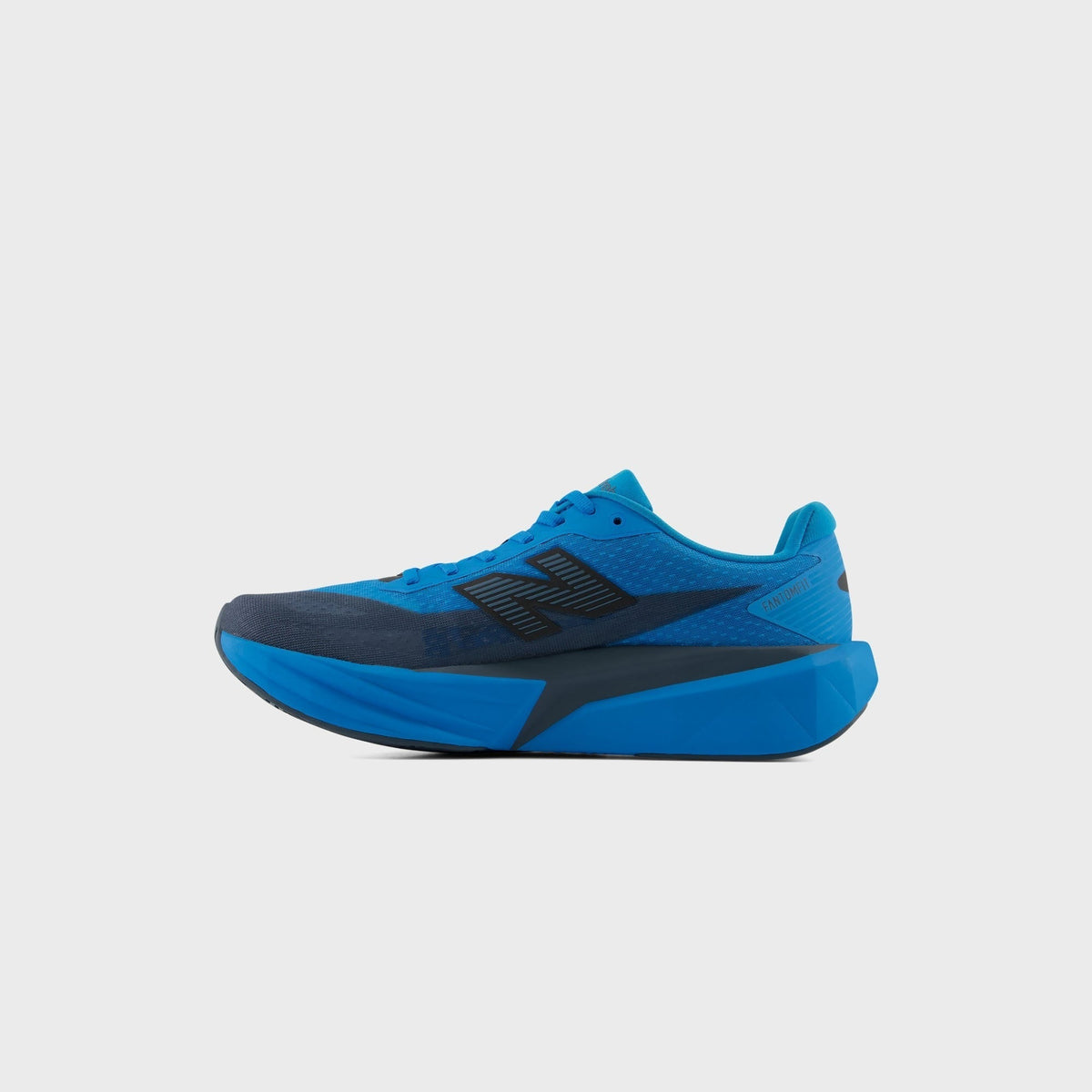 New Balance FuelCell Rebel v5 - Altitude / Shadow Blue