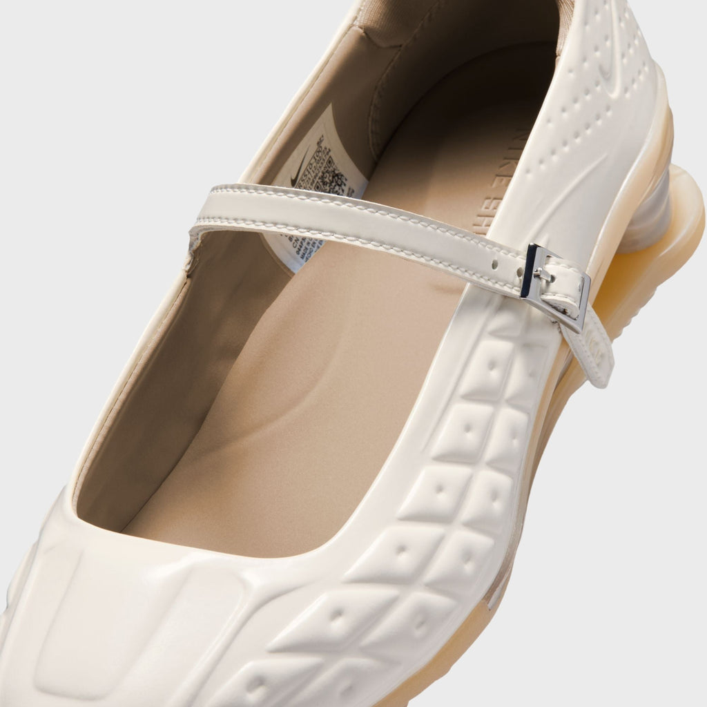 Nike WMNS Shox Z Calistra - Ivory / Pale Ivory / Oatmeal