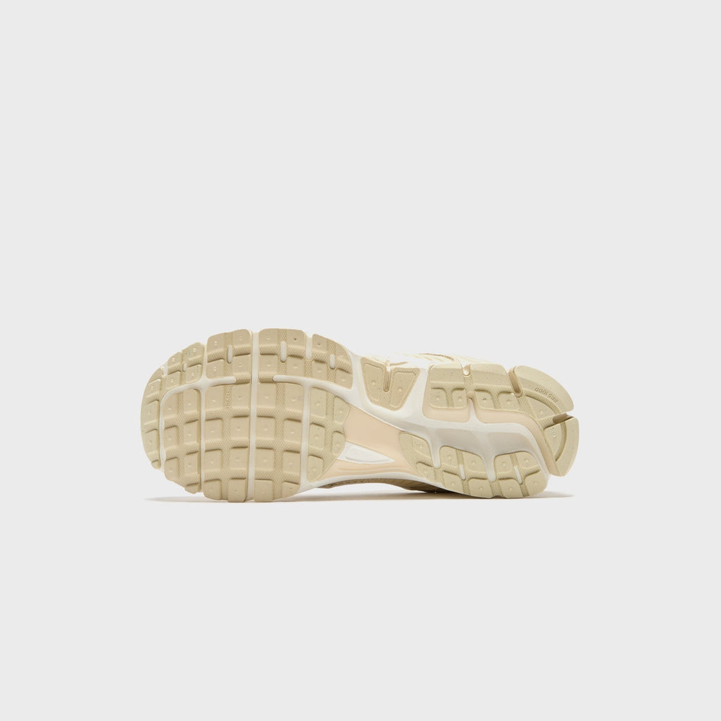 Nike WMNS Zoom Vomero 5 - Beach / Sail / Light Khaki