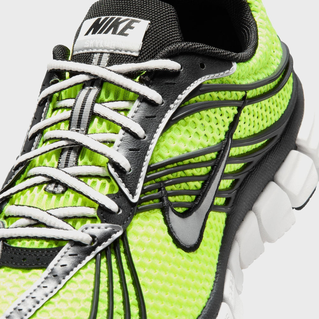 Nike Zoom Skylon 11 - Volt / Black / Light Smoke Grey / Metallic Silver