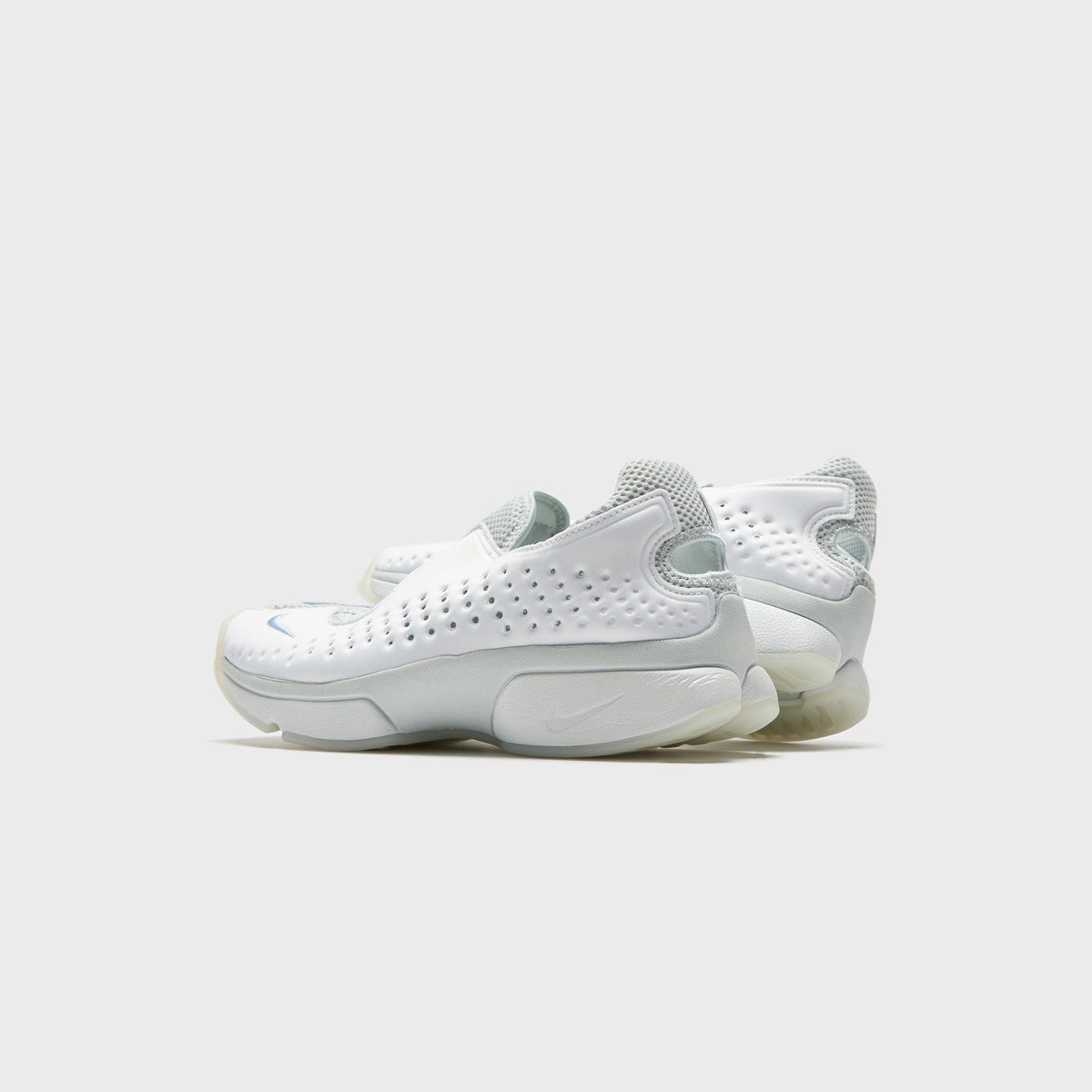 Nike WMNS Rift 2 - Summit White / Swan