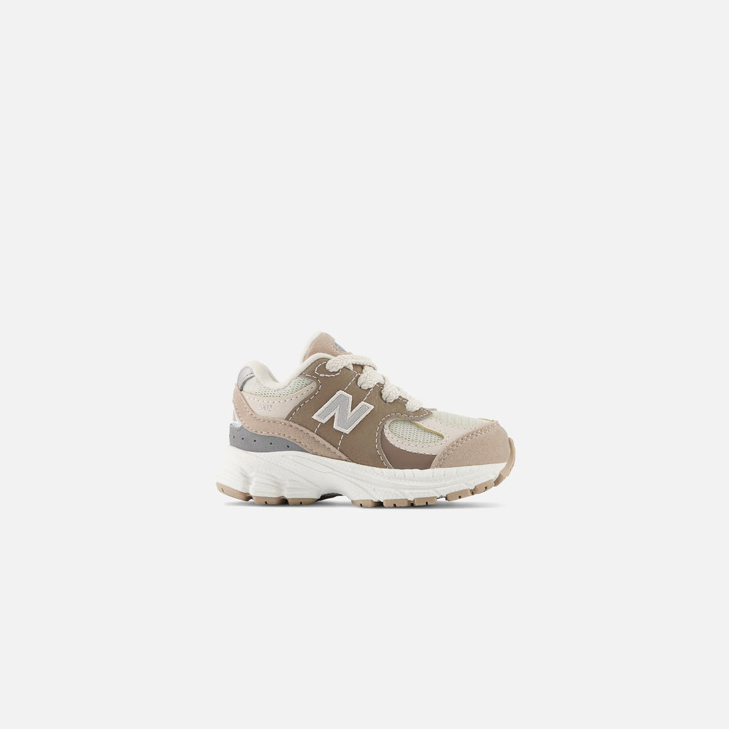 New Balance Kids' 2002 - Timberwolf / Mushroom