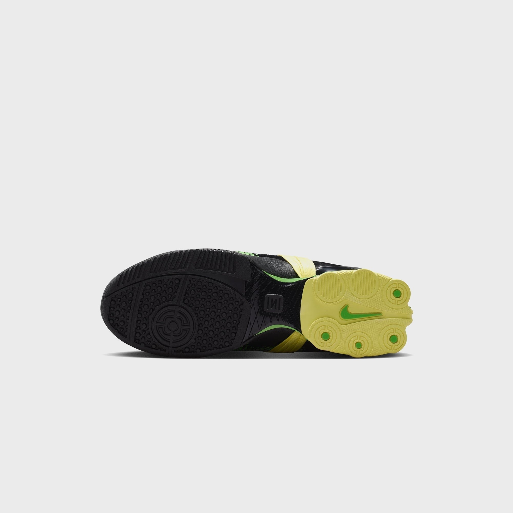 Nike WMNS Total 90 Shox Magia - Black / Yellow Diamond