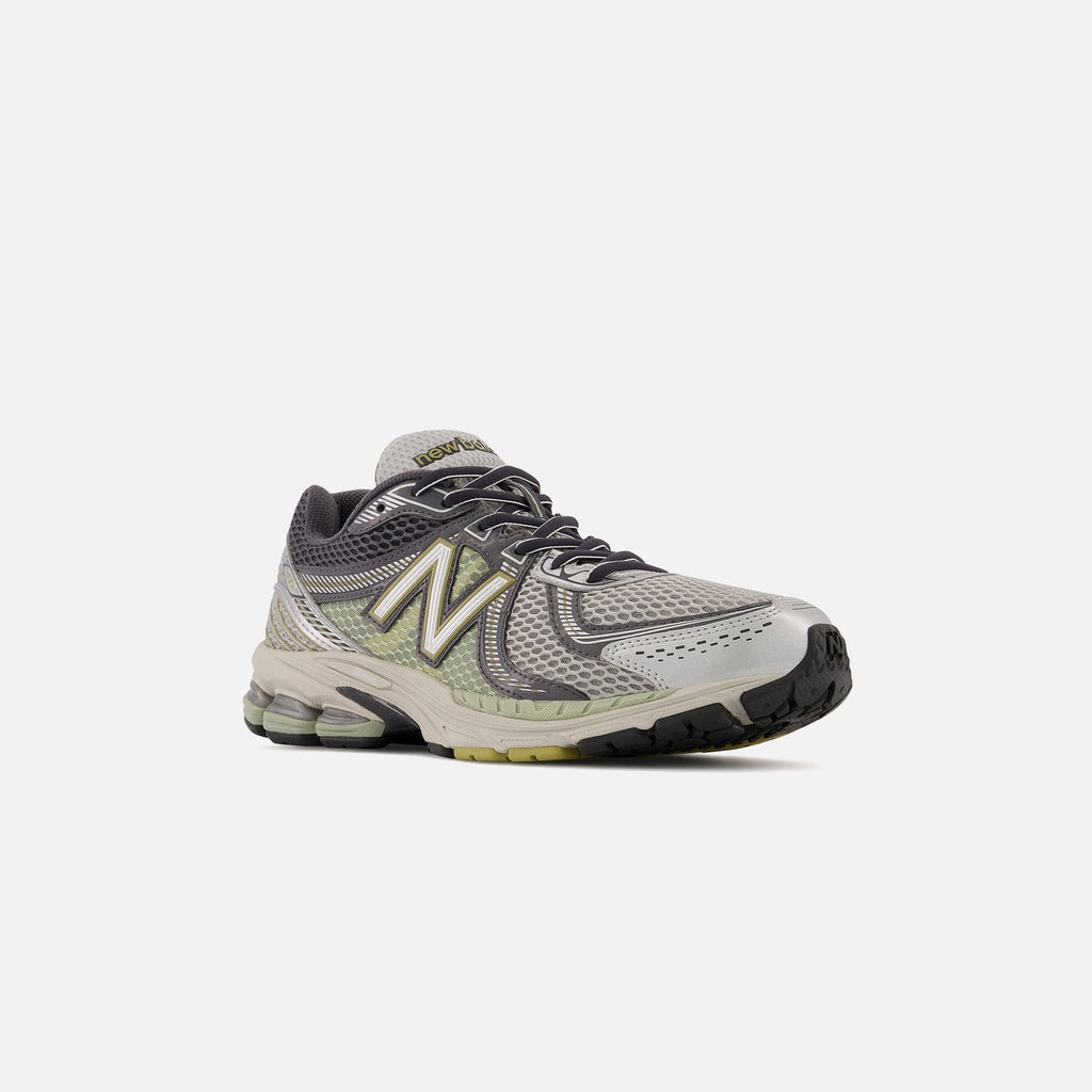 New Balance 860v2 - Rain Cloud / Phantom