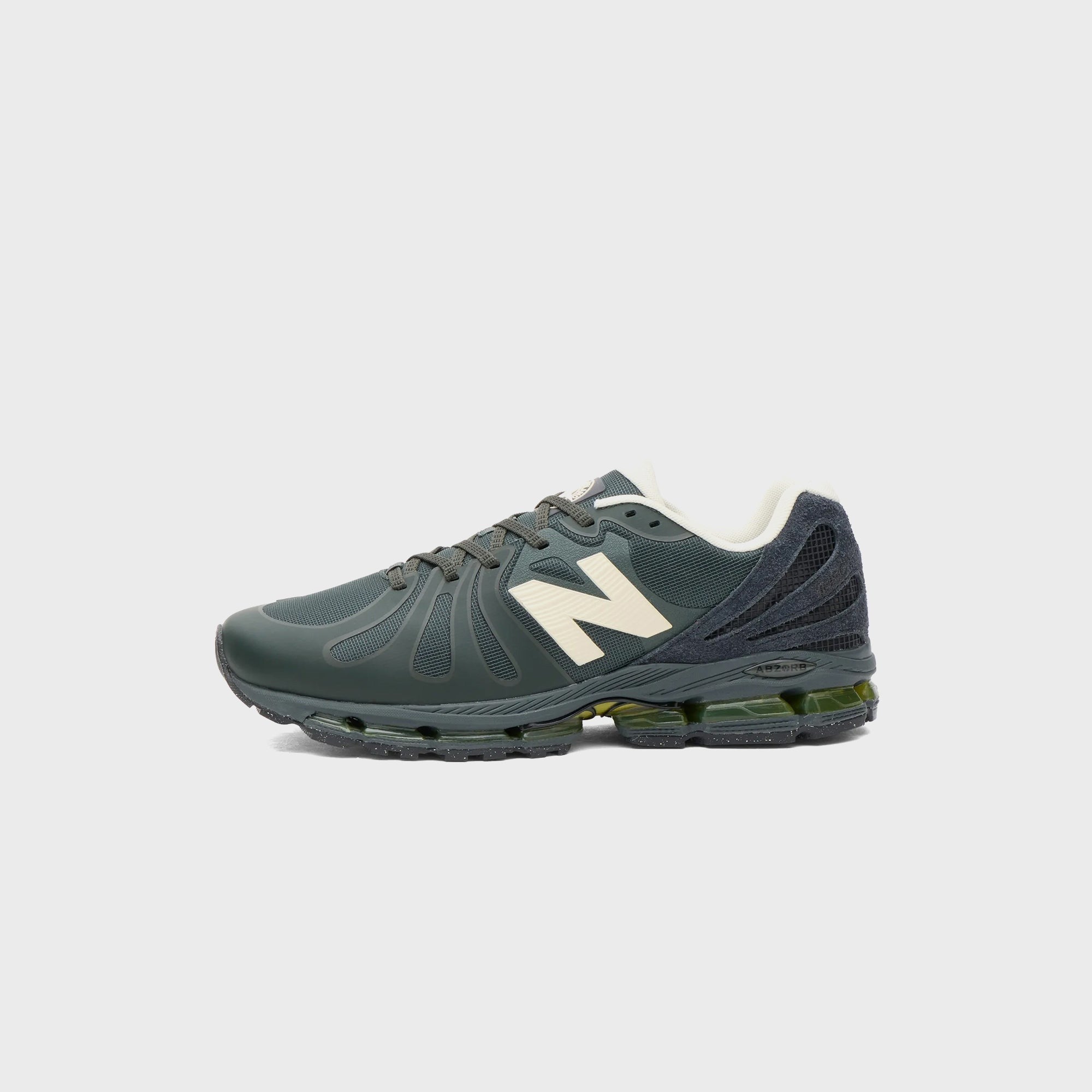New Balance x Stone Island ABZORB 1890 - Black / White