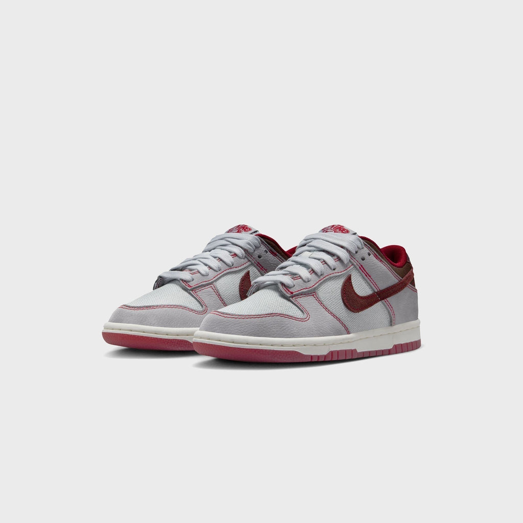 Nike GS Dunk Low LV8 1 - Pure Platinum / Wolf Grey / Team Red / Burgundy Crush
