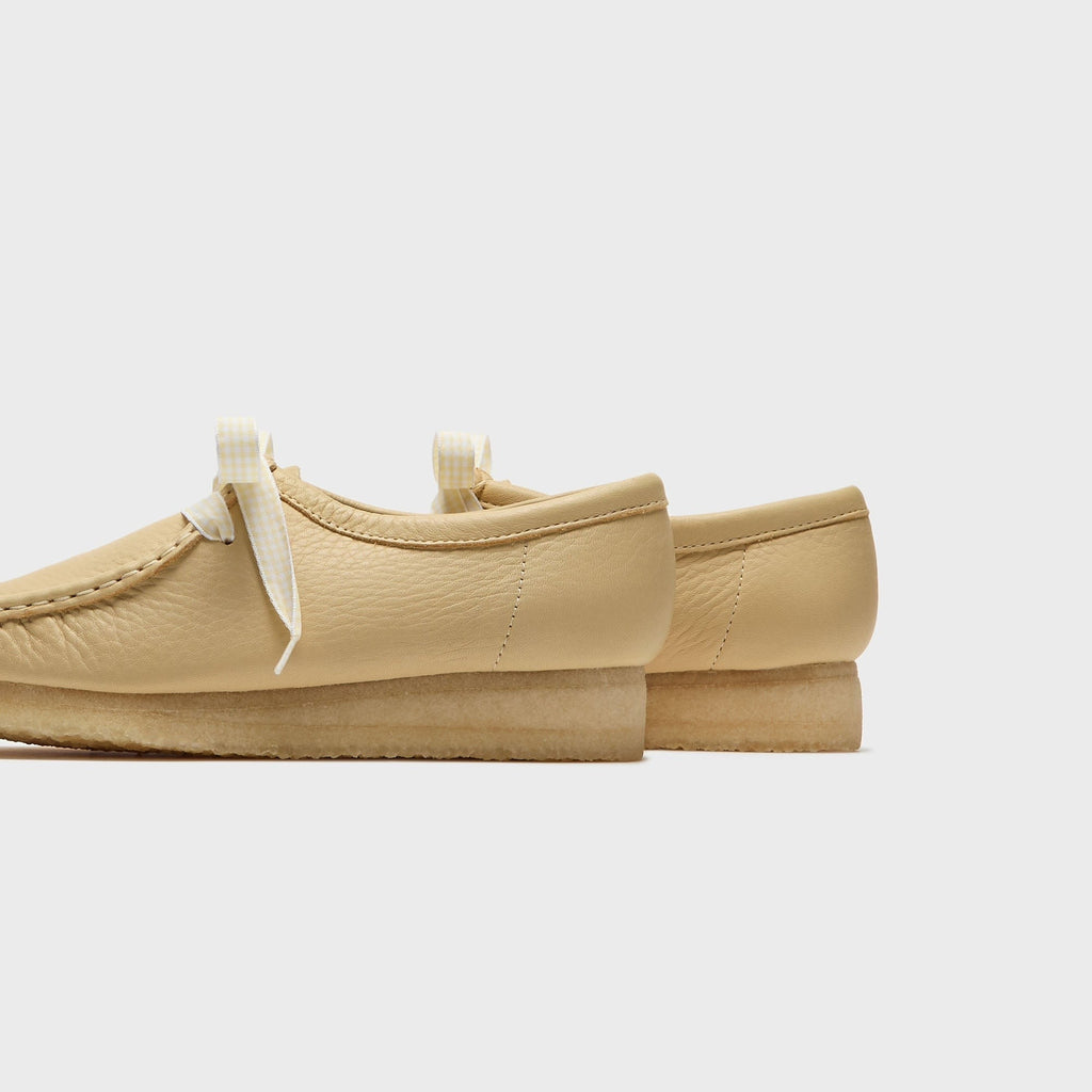 Clarks WMNS Wallabee - Pale Yellow Leather