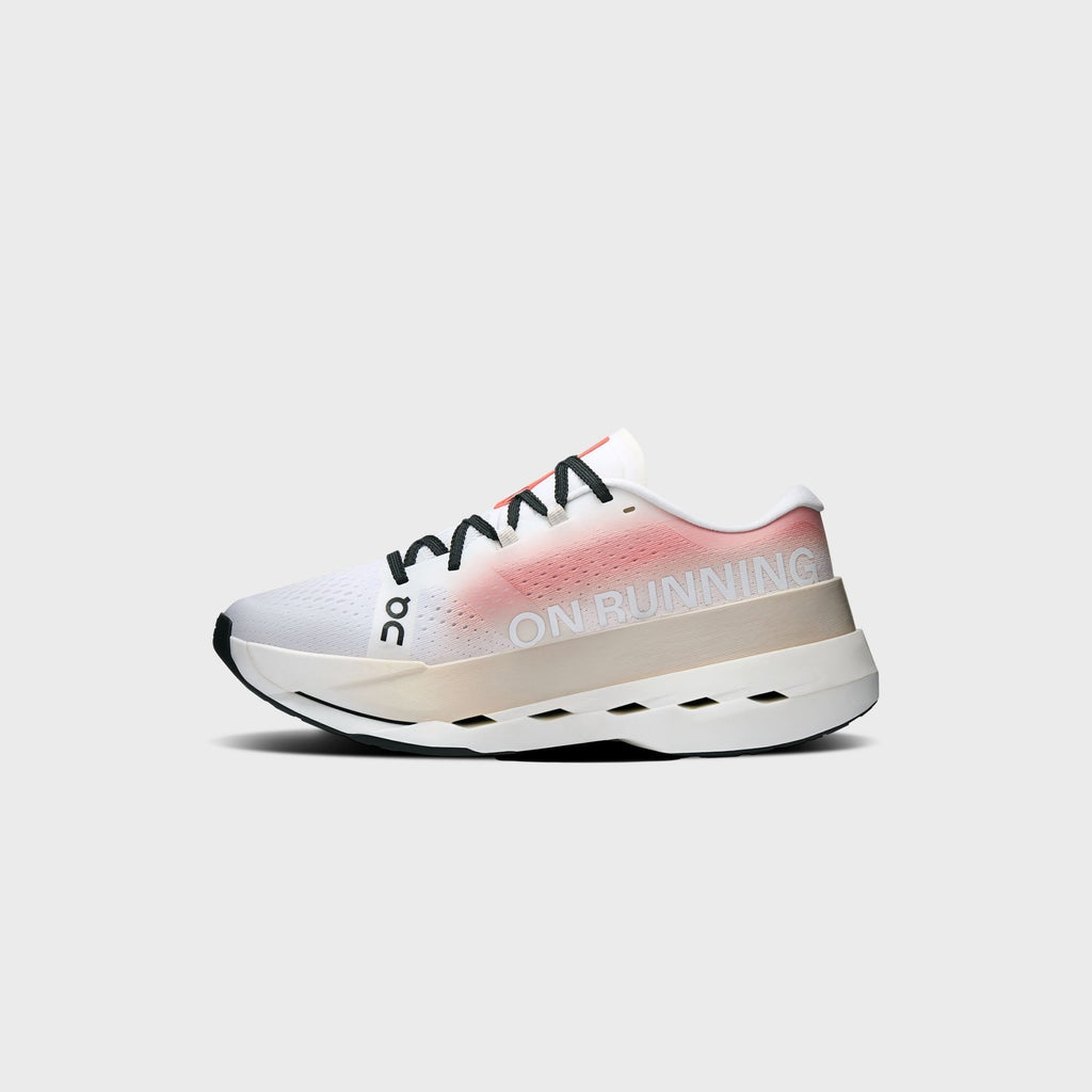 On Running Cloudboom Max - White / Pearl