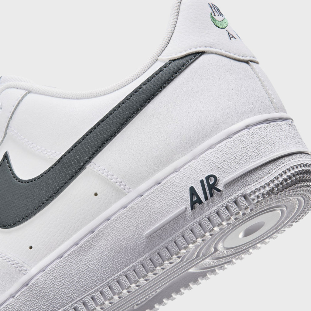 Nike Air Force 1 '07 - White / Fir / Cool Grey