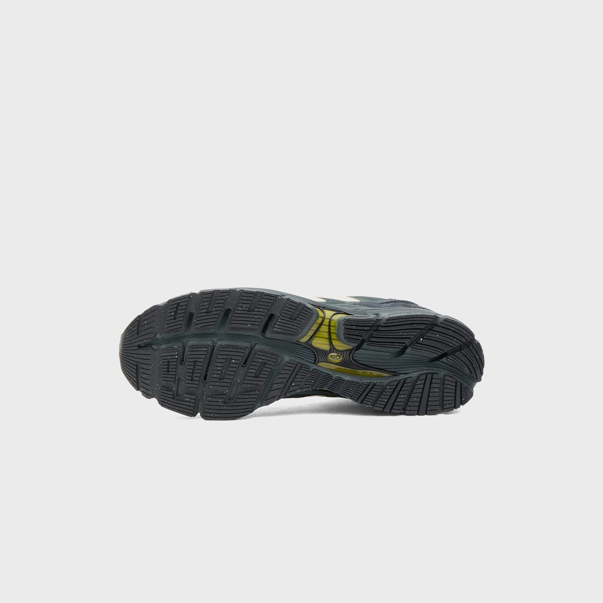 New Balance x Stone Island ABZORB 1890 - Black / White