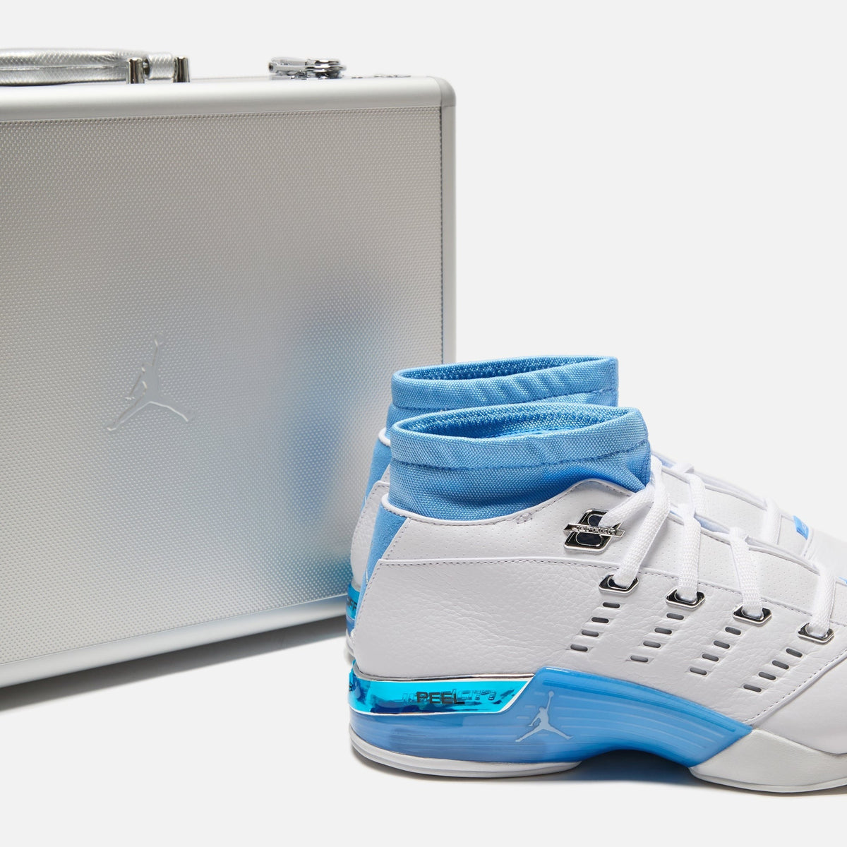Jordan Air Jordan 17 Retro Low - White / University Blue