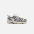 New Balance x The Basement 1906R - Silver