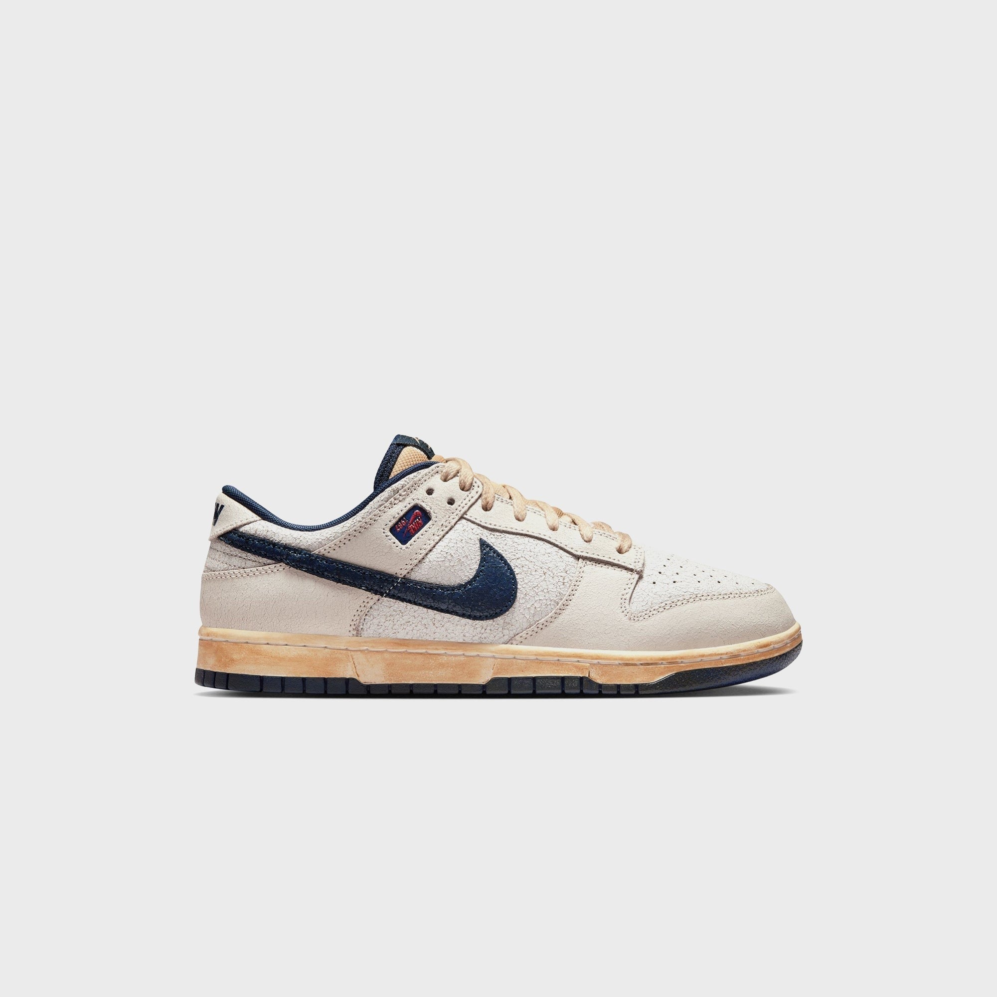 Nike x Stranger Things Dunk Low - Phantom / Midnight Navy