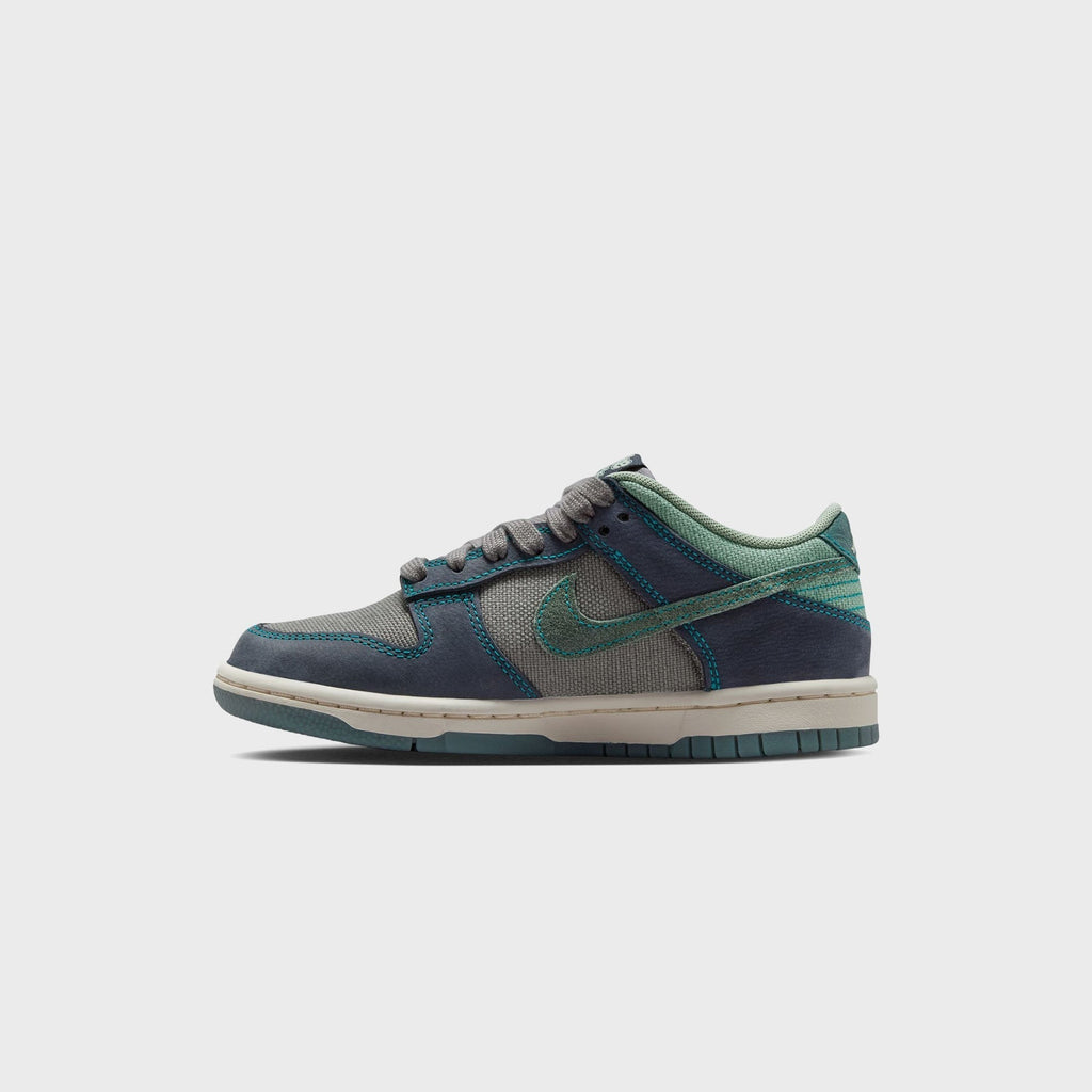 Nike GS Dunk Low LV8 1 - Pencil Point / Dark Obsidian / Steam / Mineral Slate