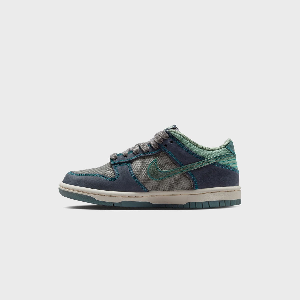 Nike GS Dunk Low LV8 1 - Pencil Point / Dark Obsidian / Steam / Mineral Slate