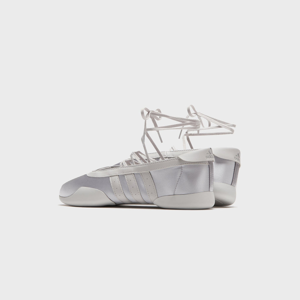 adidas WMNS Taekwondo Mei Ballet - Silver Metallic / Grey One / Cloud White