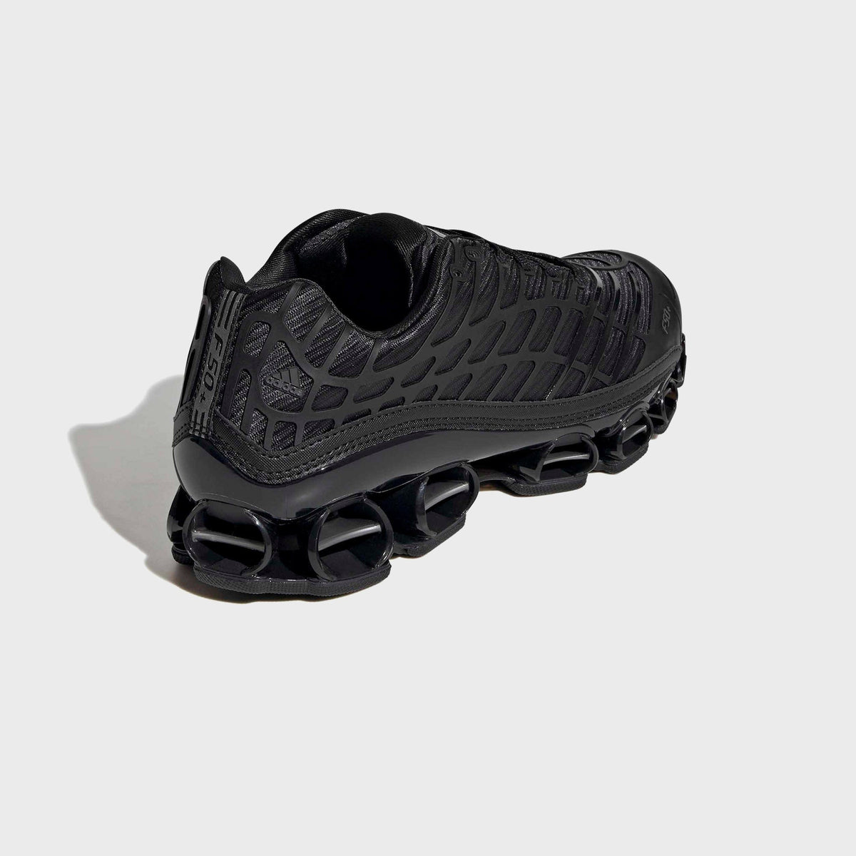 adidas Megaride F50 - Core Black / Iron Metallic