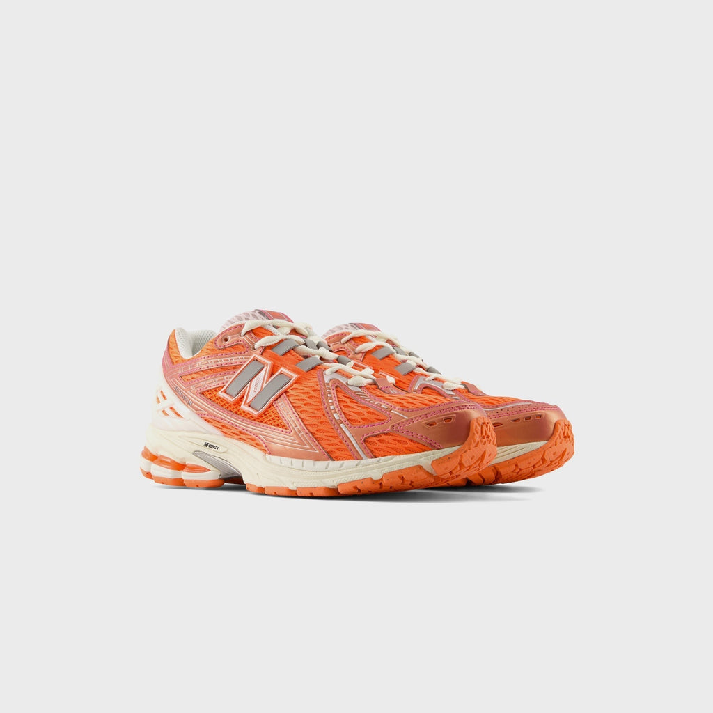 New Balance 1906R - Tangerine Heat / Stone Pink
