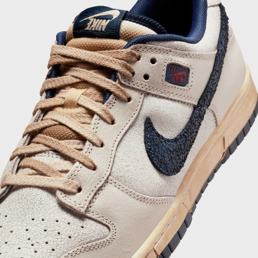 Nike x Stranger Things Dunk Low - Phantom / Midnight Navy