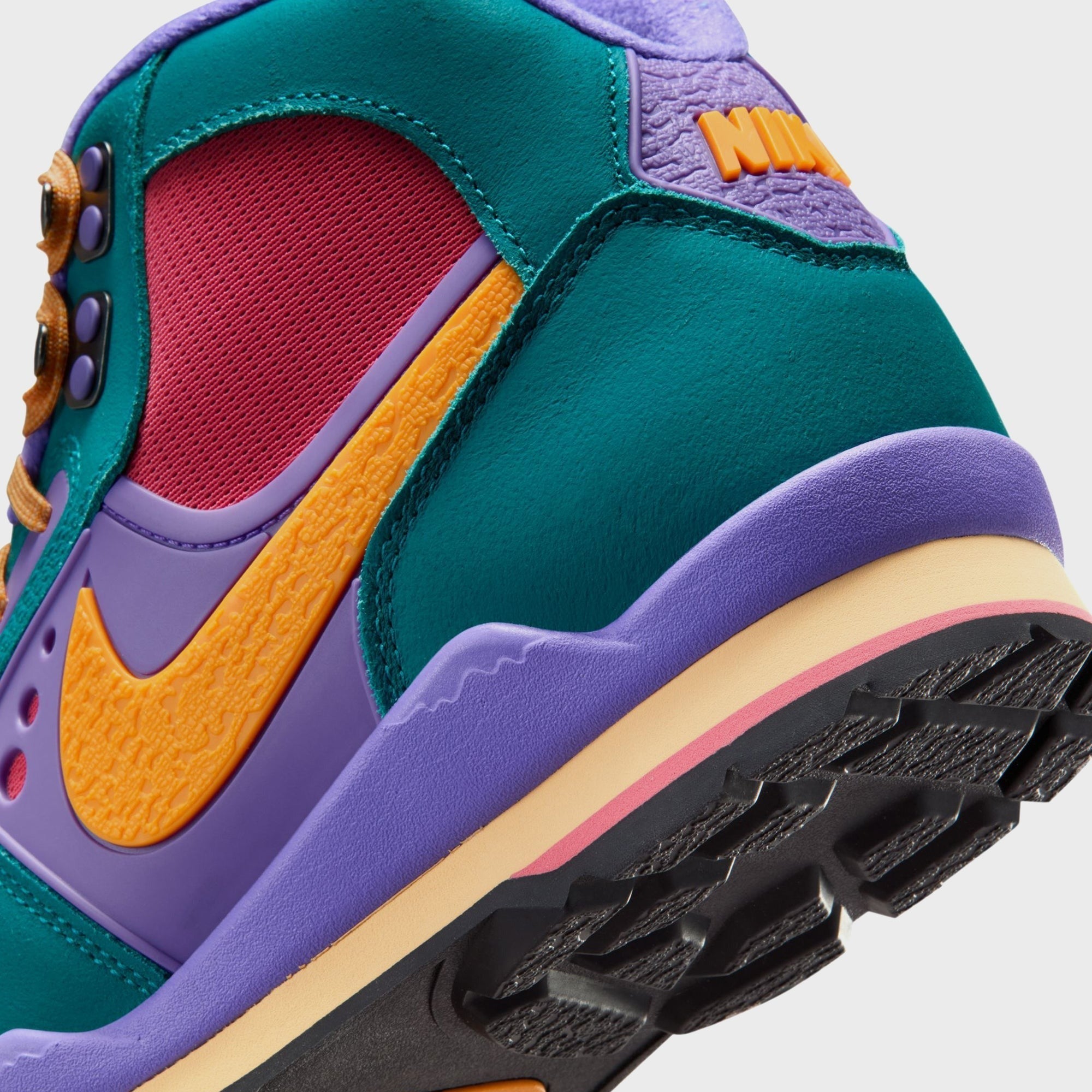 Nike Baltoro - Bright Spruce / Kumquat / Fruit Punch