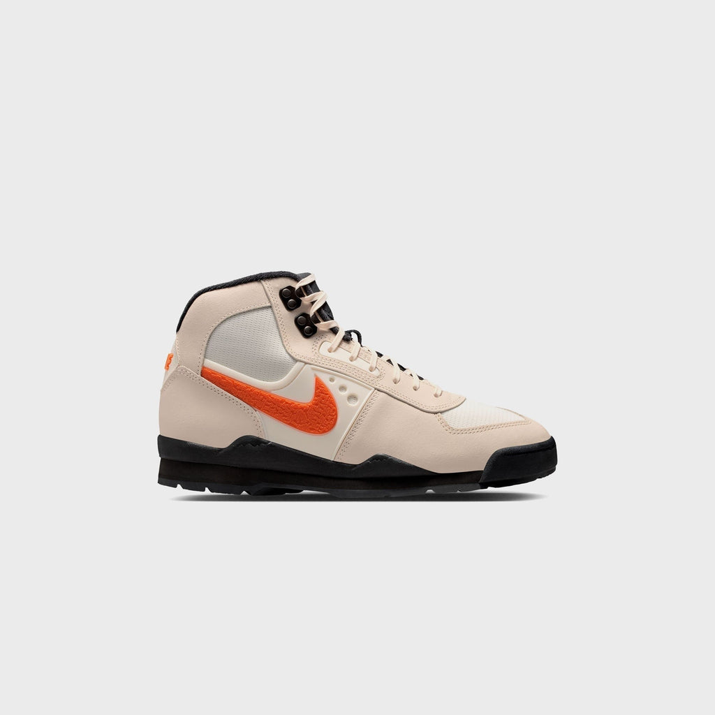 Nike Baltoro - Chalk / Safety Orange