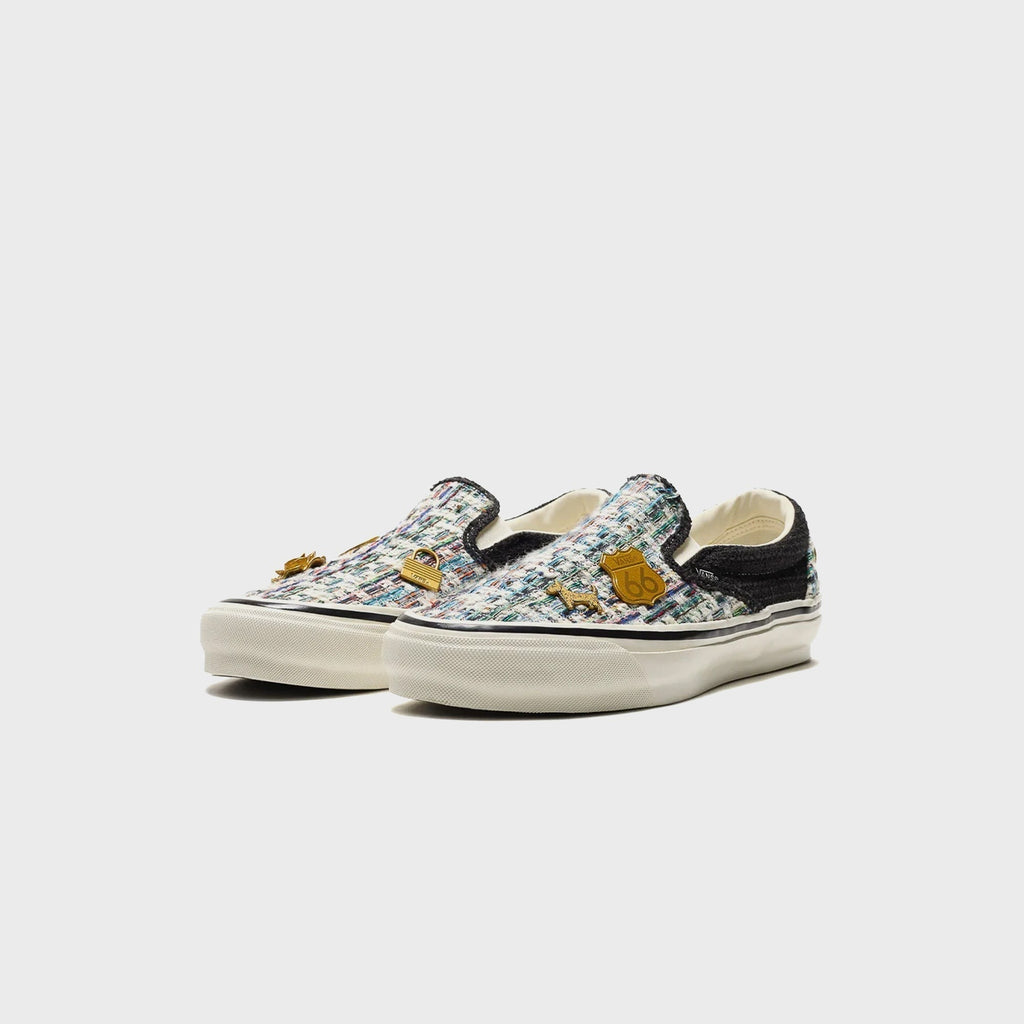 VANS LX Classic Slip-On 98 - Black / White