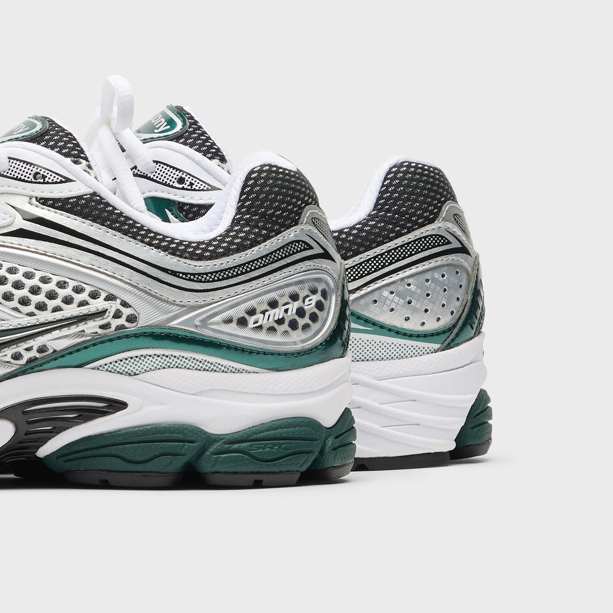 Saucony ProGrid Omni 9 - Black / Torte