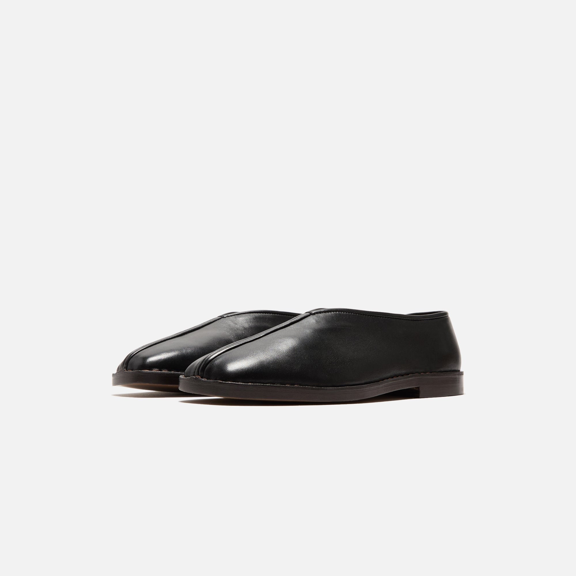 Lemaire Flat Piped Slippers - Black