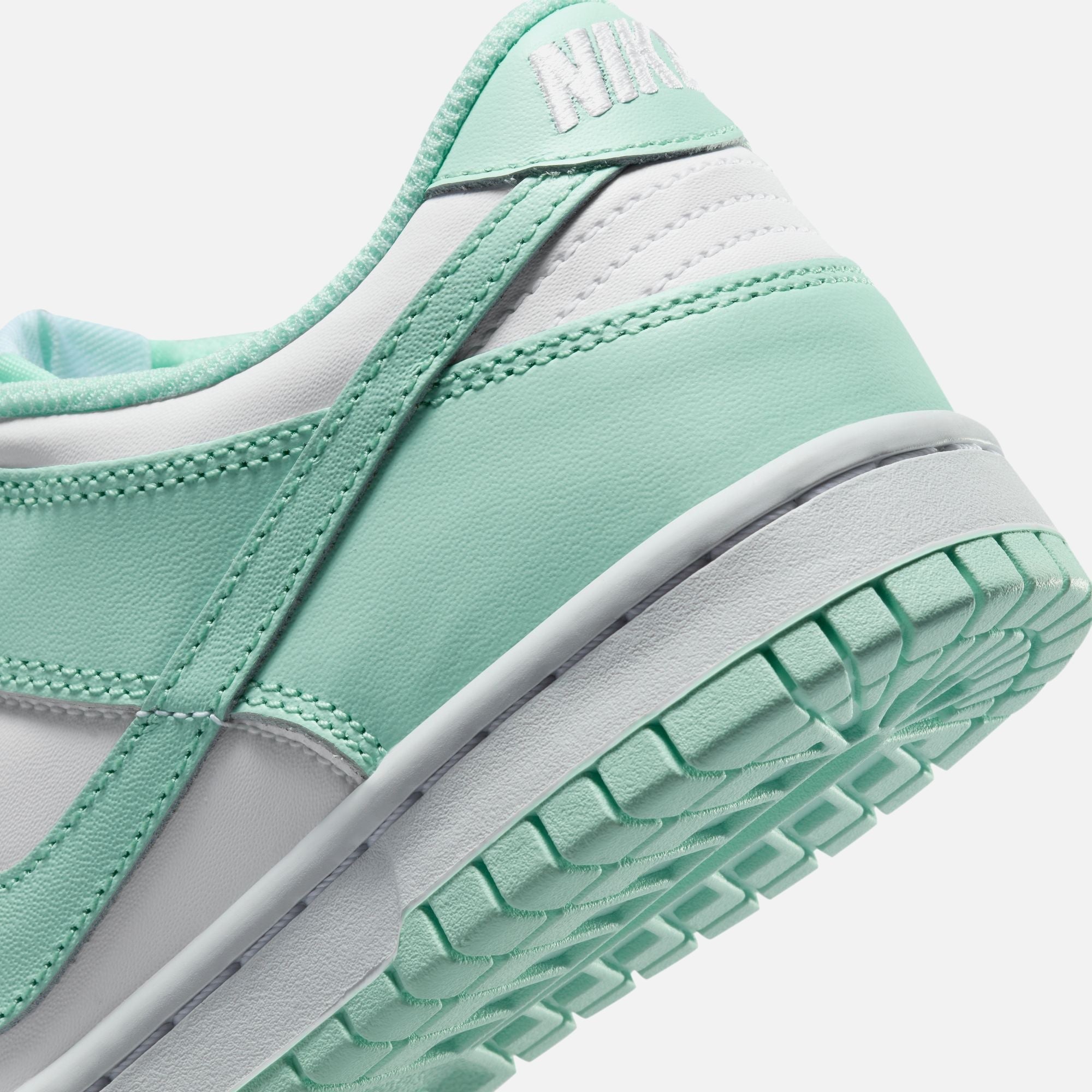 Nike GS Dunk Low - Malachite / Photo Blue / Black / White