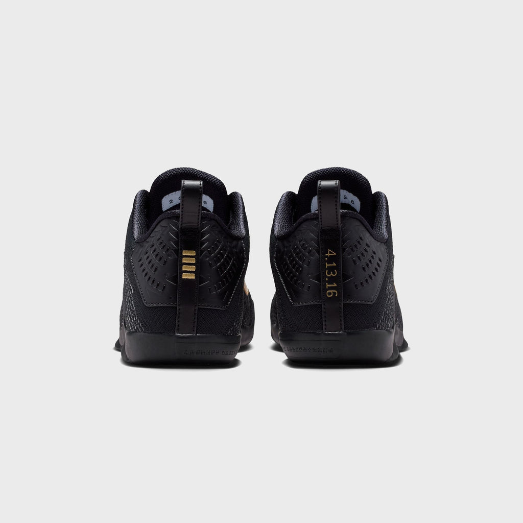 Nike Kobe 11 Elite Protro - Black / Metallic Gold