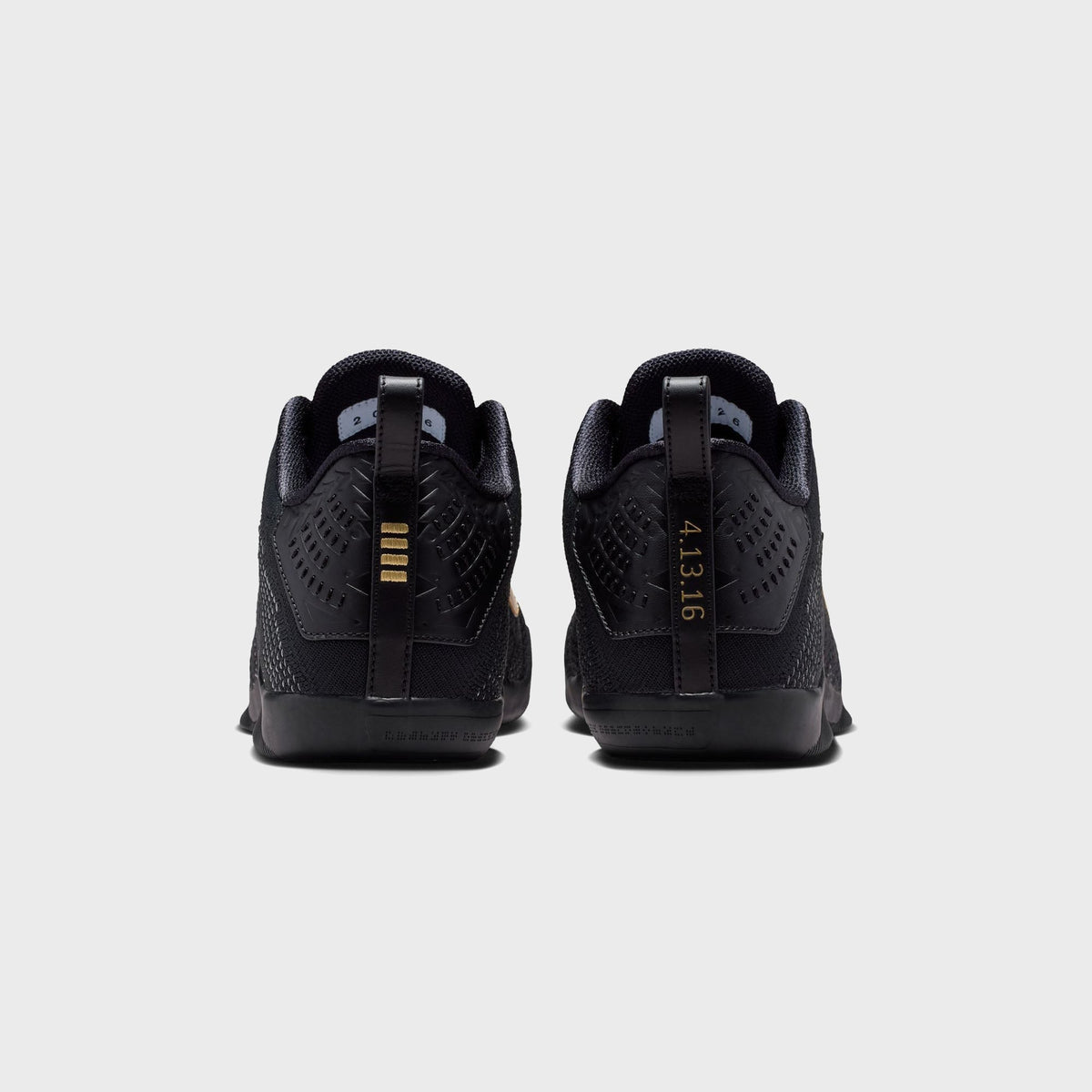 Nike Kobe 11 Elite Protro - Black / Metallic Gold