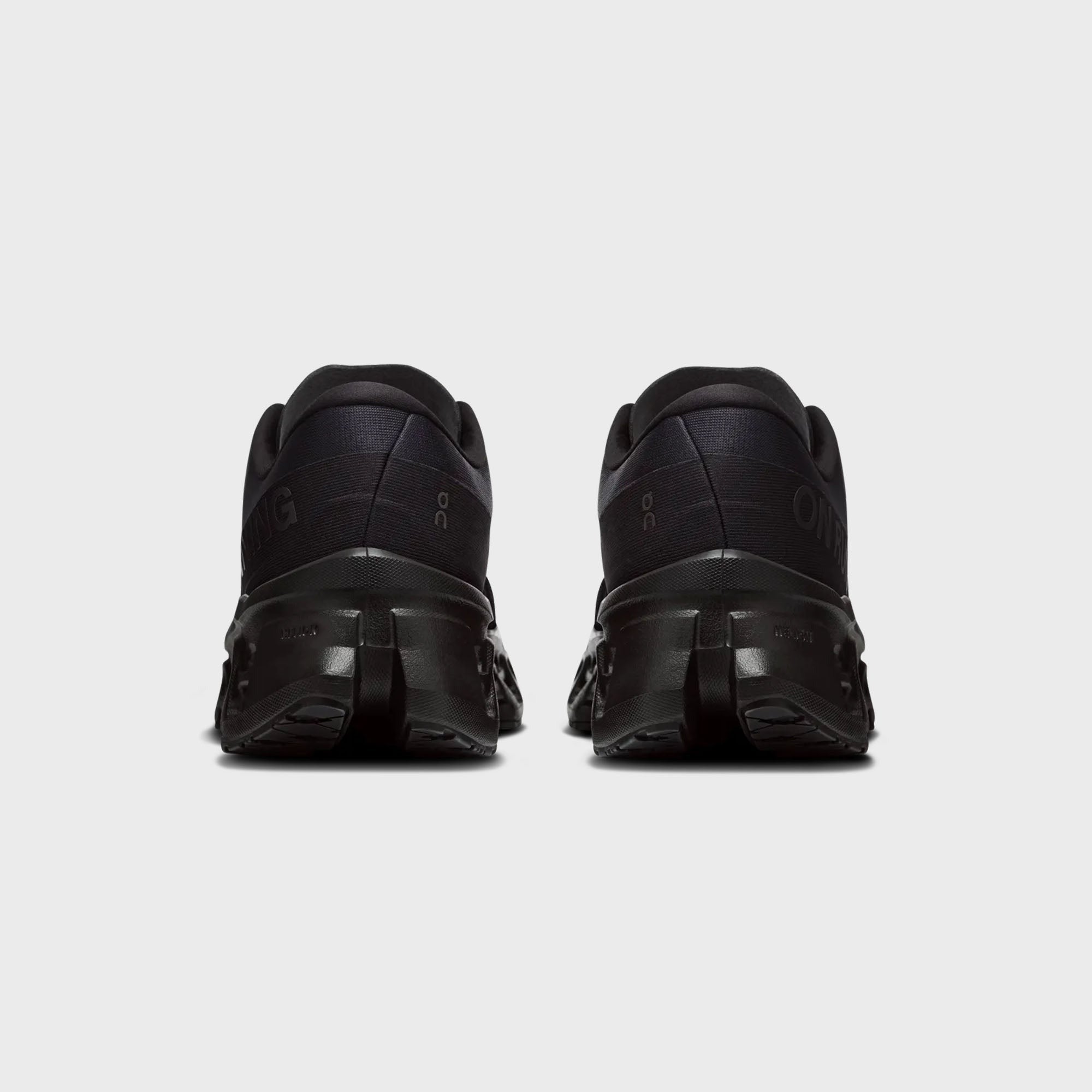 On Running Cloudmonster 3 - Black