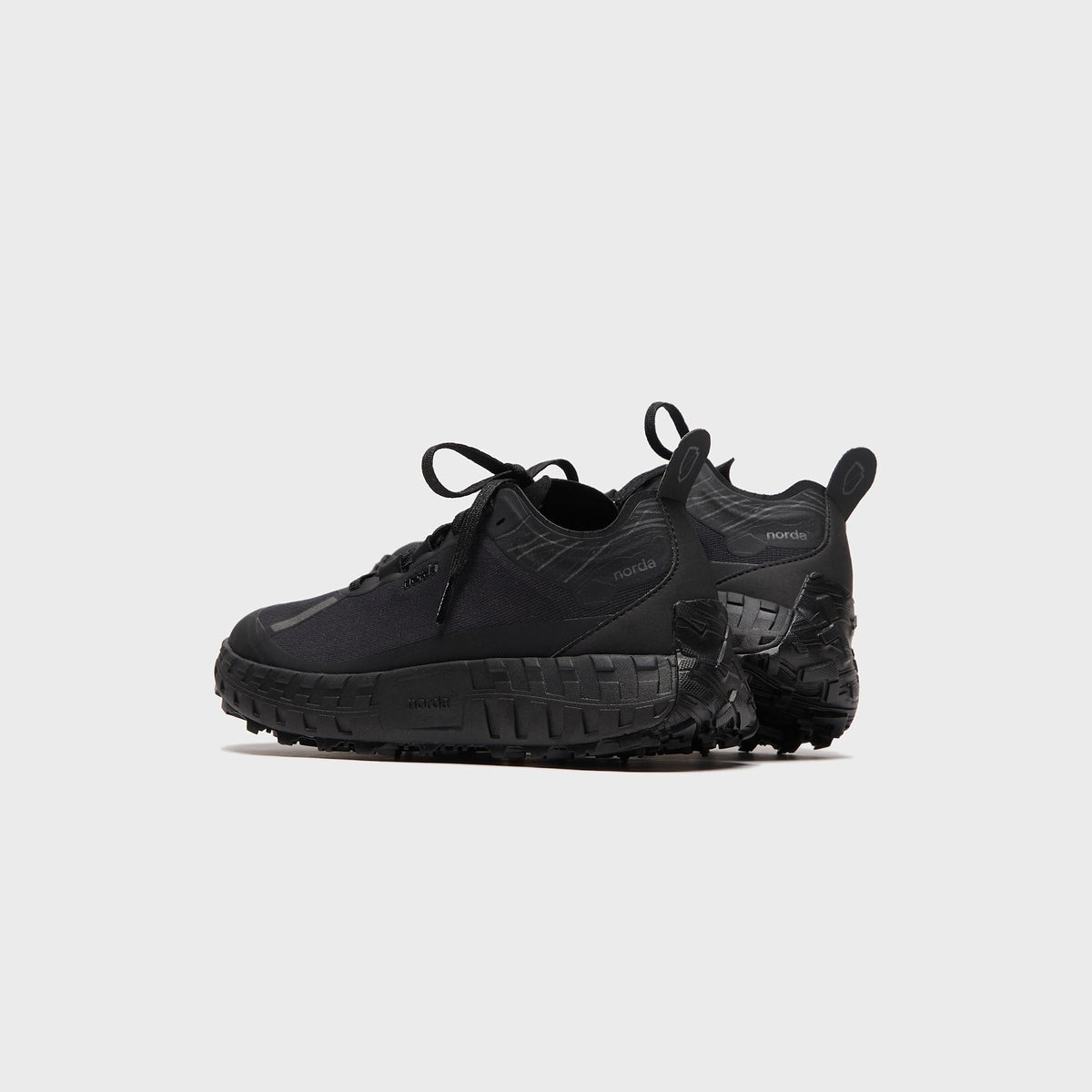 Norda 001A - Stealth Black