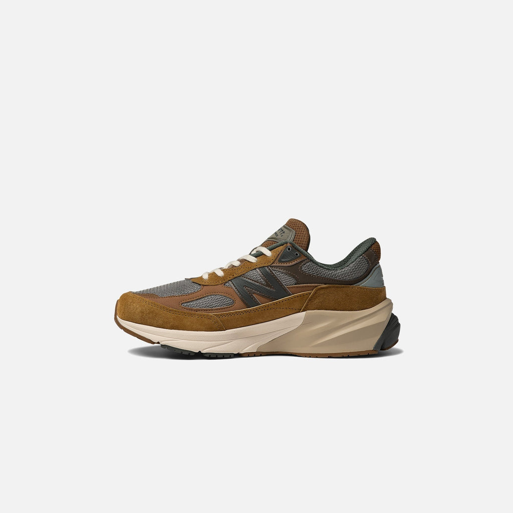 New Balance x Carhartt WIP 990v6 - Grey / Brown