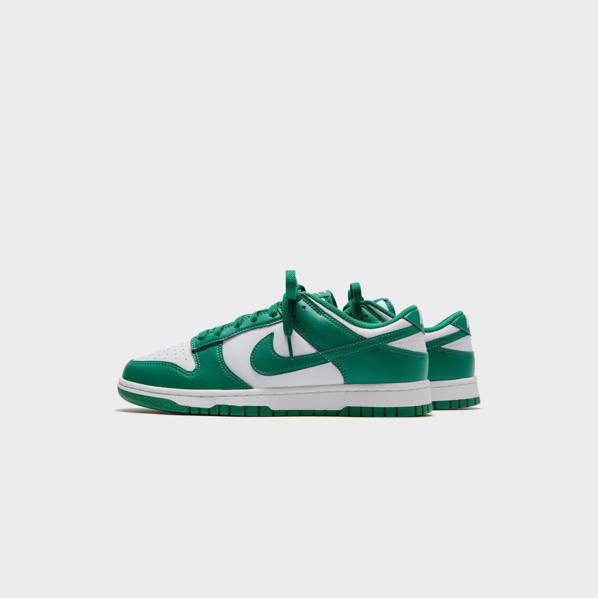 Nike Dunk Low Retro - White / Malachite