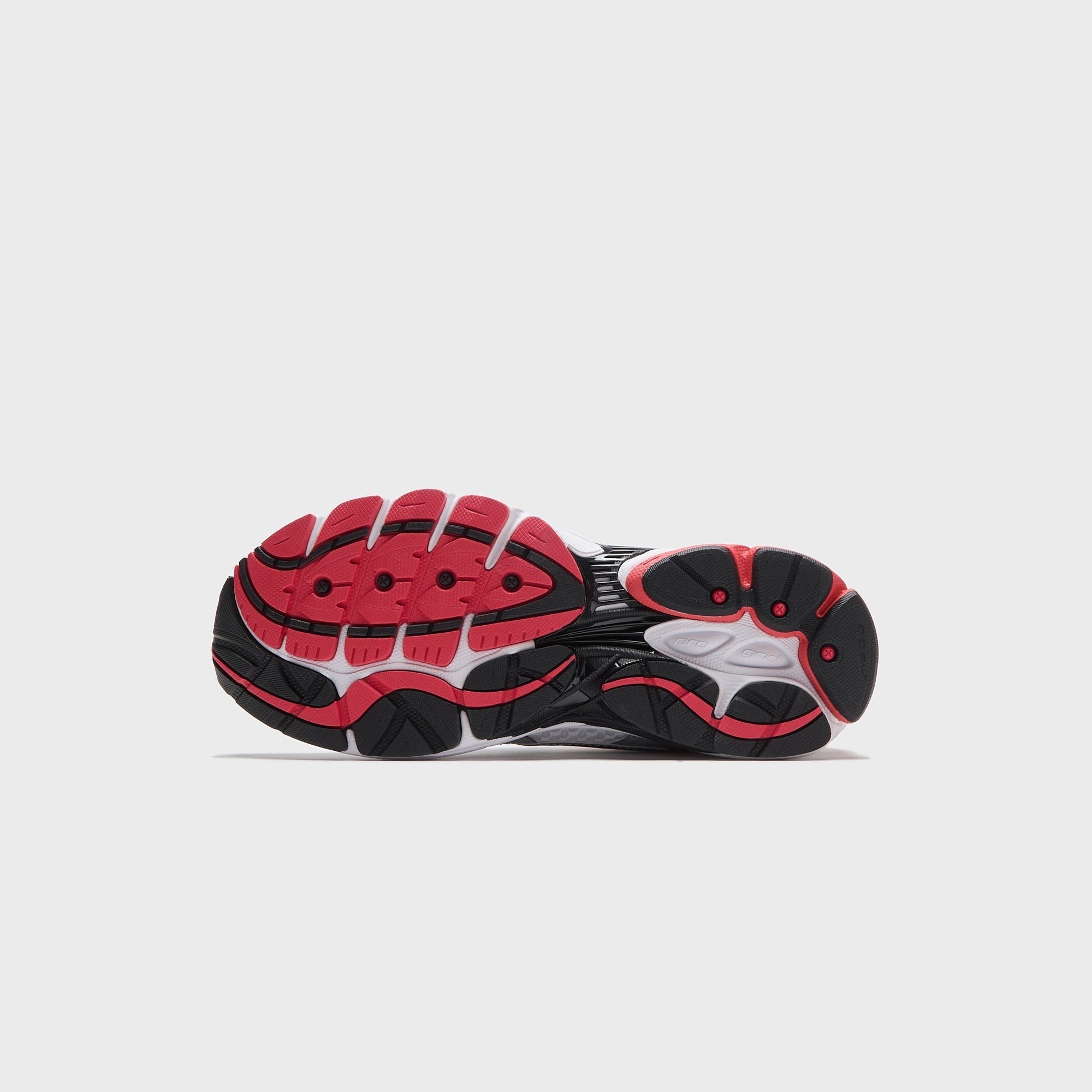 Saucony ProGrid Omni 9 - White / Red